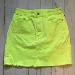 Arizone Jean Co. Neon Green Jean Mini Skirt Size 3